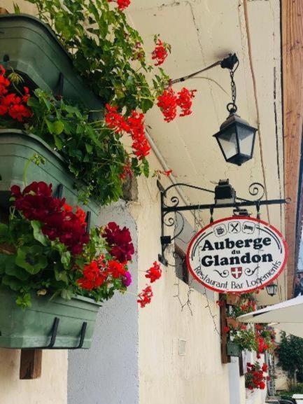 Auberge Du Glandon Saint-Colomban-des-Villards Eksteriør billede